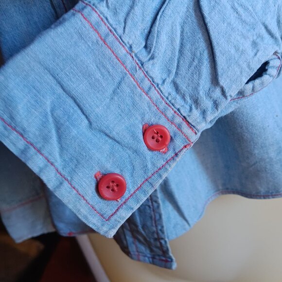 Women's XS Vintage Denim Shirt 1970's Button-Up Red Buttons Distress Boho Hippy - Picture 6 of 13